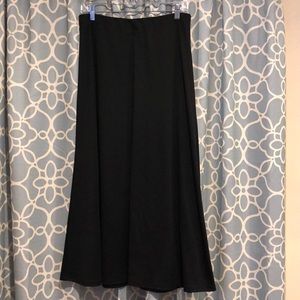 🖤Long Black Skirt🖤